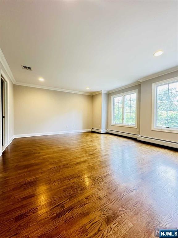 46 Skymark Court