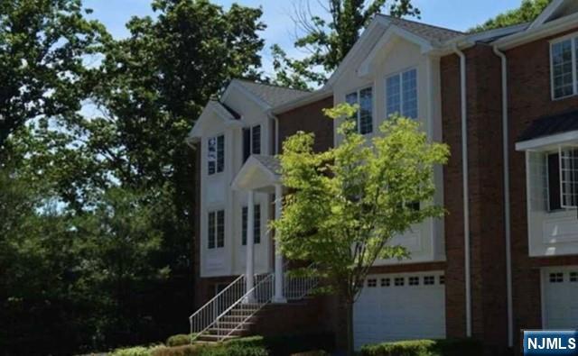 46 Skymark Court