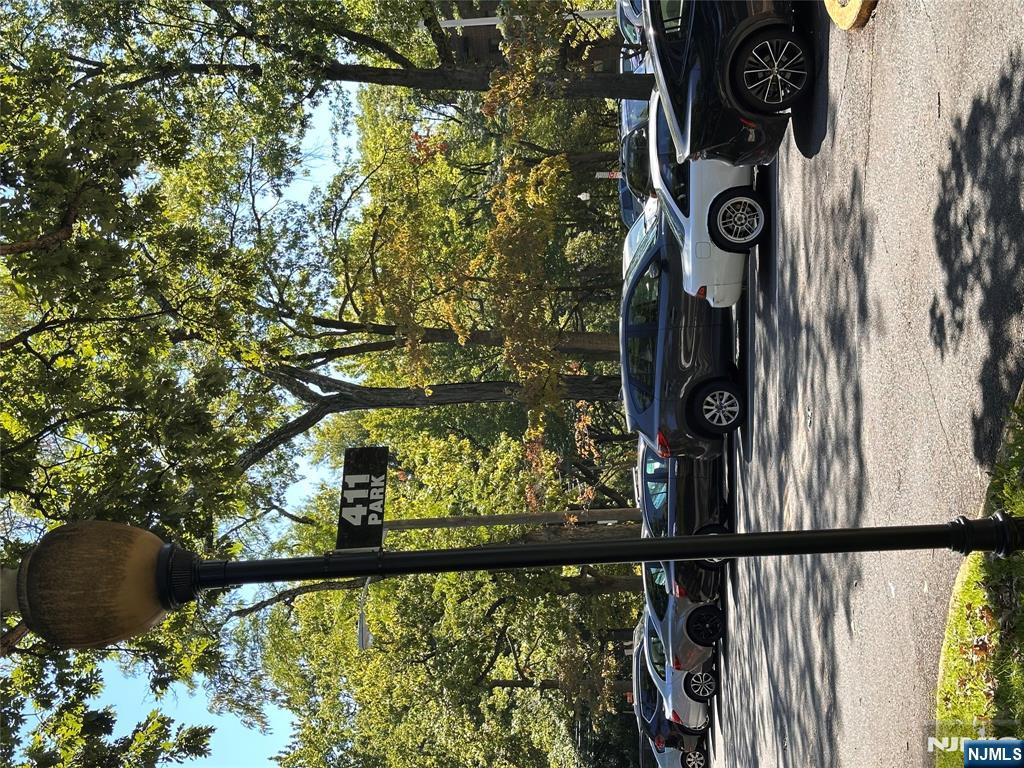 411 Park Place 3H