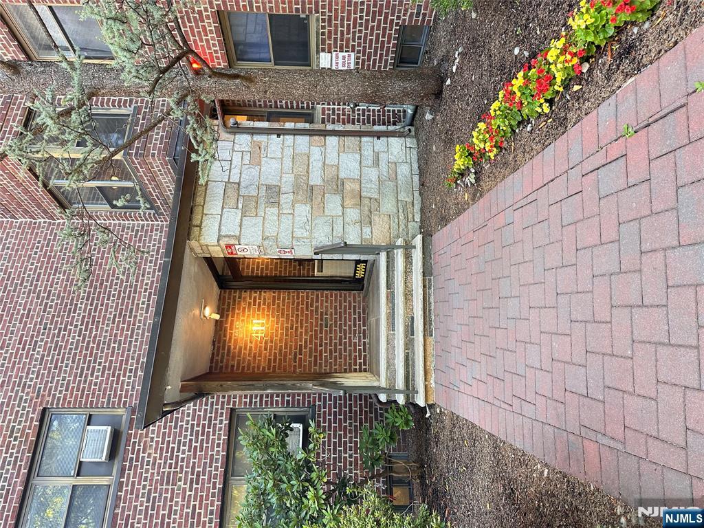 411 Park Place 3H