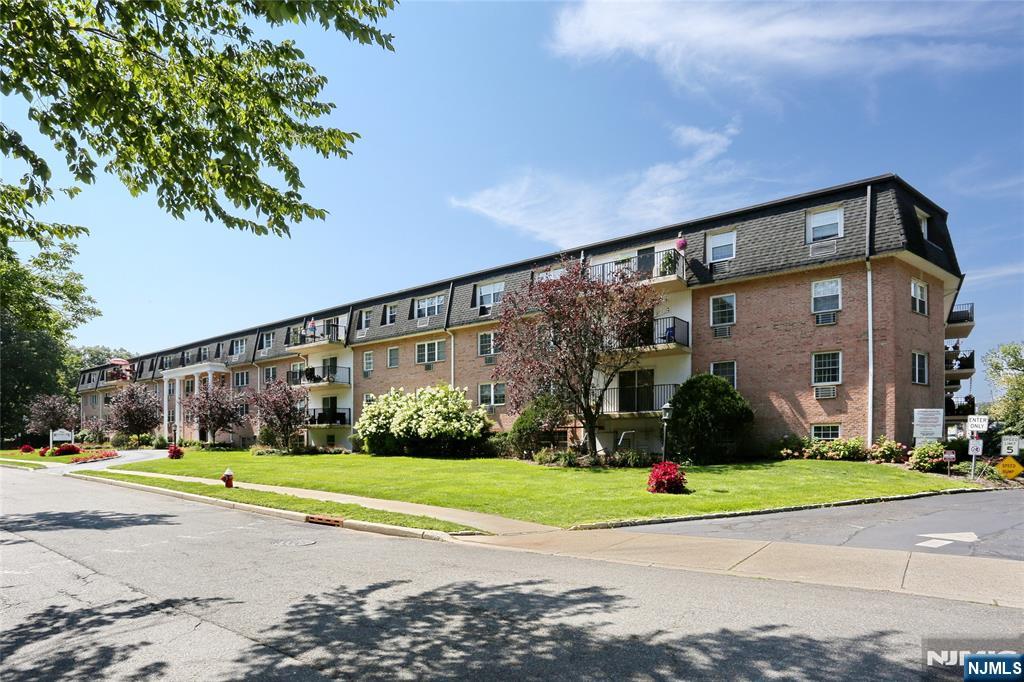 540 Fairview Avenue 314