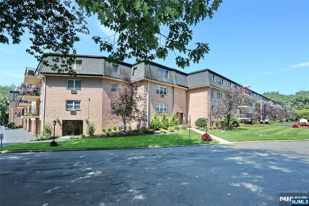 540 Fairview Avenue 314