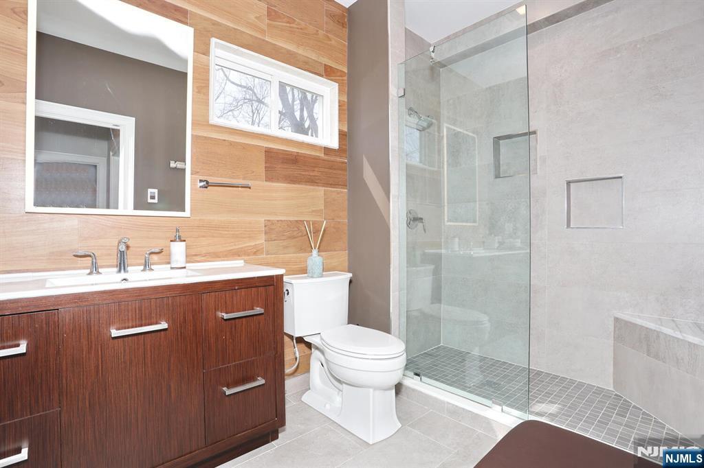 5 Colebrook Drive