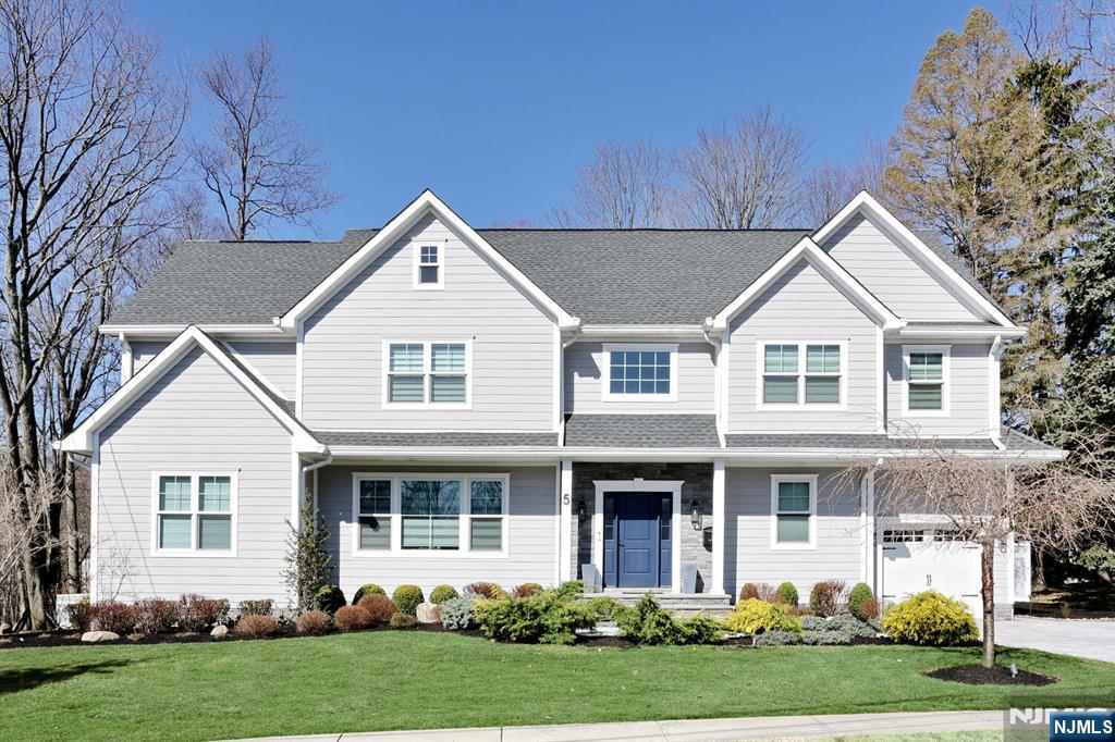 5 Colebrook Drive