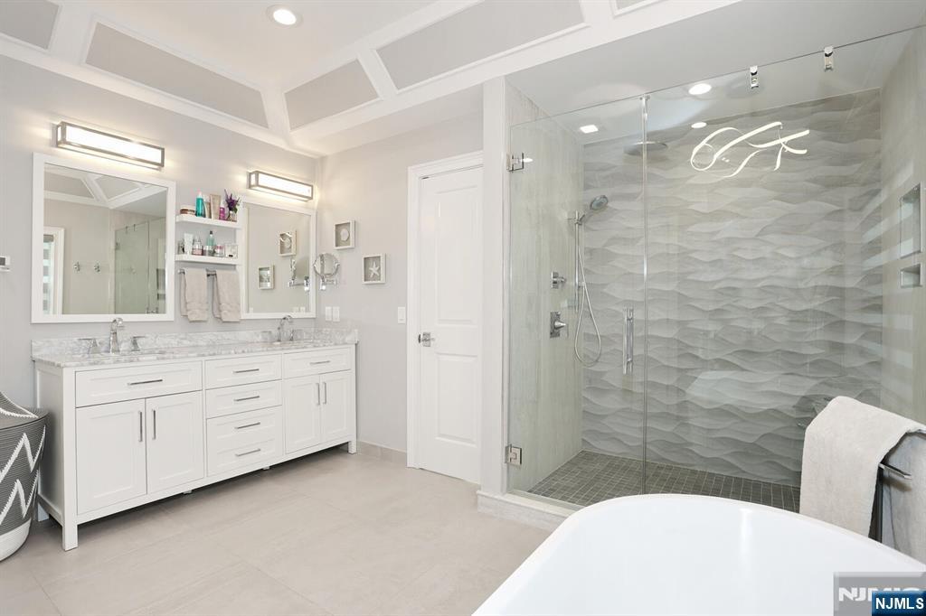 5 Colebrook Drive