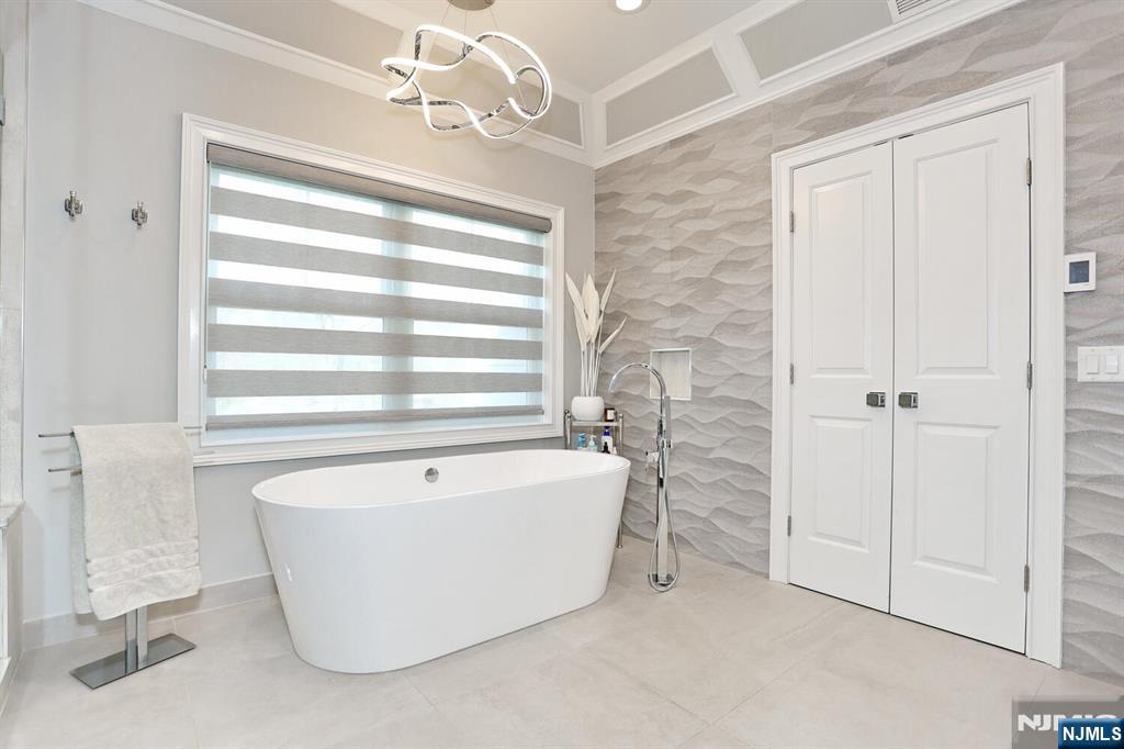 5 Colebrook Drive