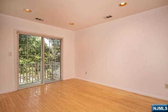 2402 Richard Court