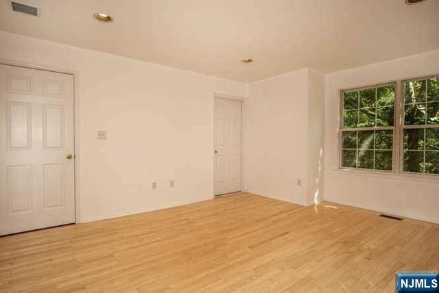 2402 Richard Court