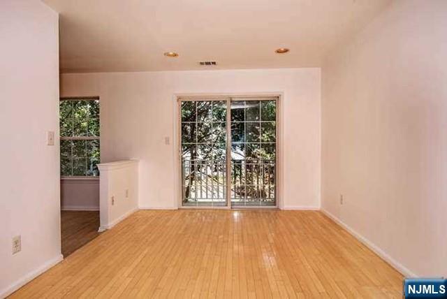 2402 Richard Court
