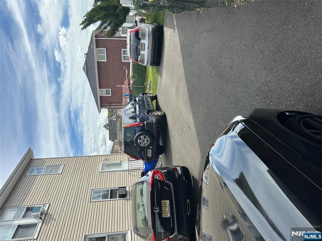 82 Westervelt Place