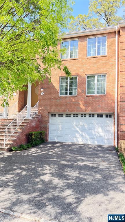 29 Skymark Court