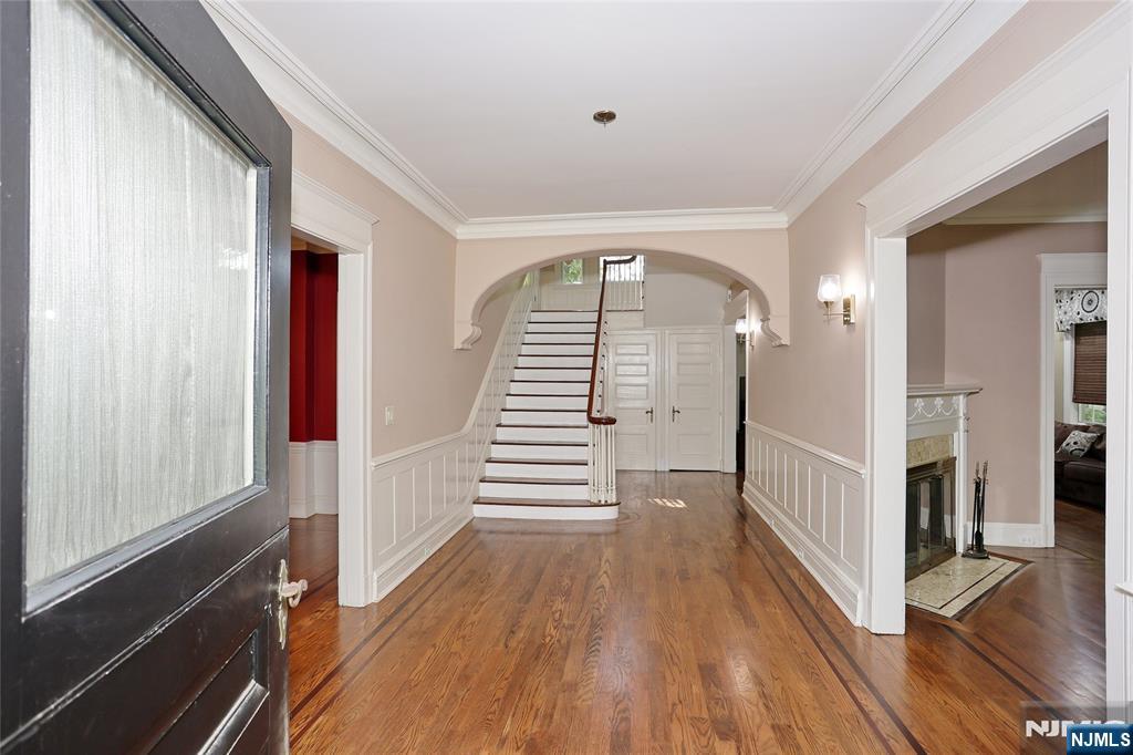 191 Hillside Avenue