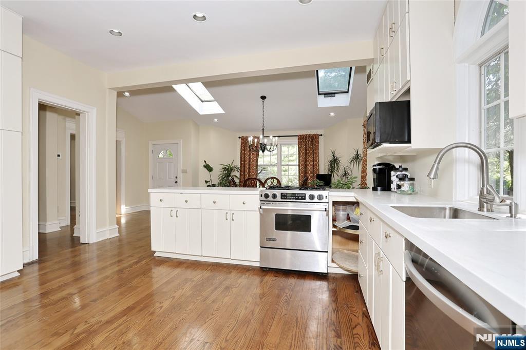 191 Hillside Avenue