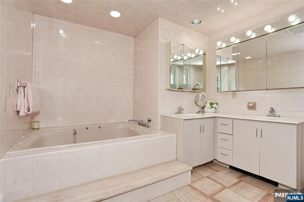 191 Hillside Avenue