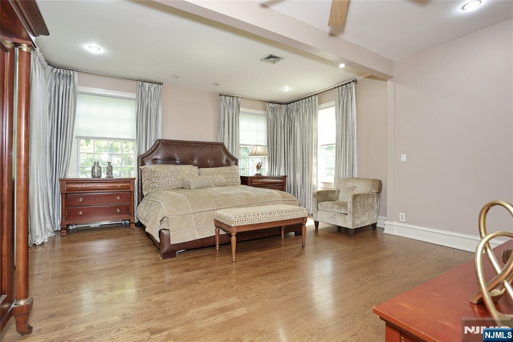 191 Hillside Avenue