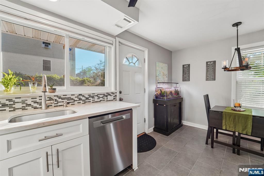 230 Lafayette Place 4D