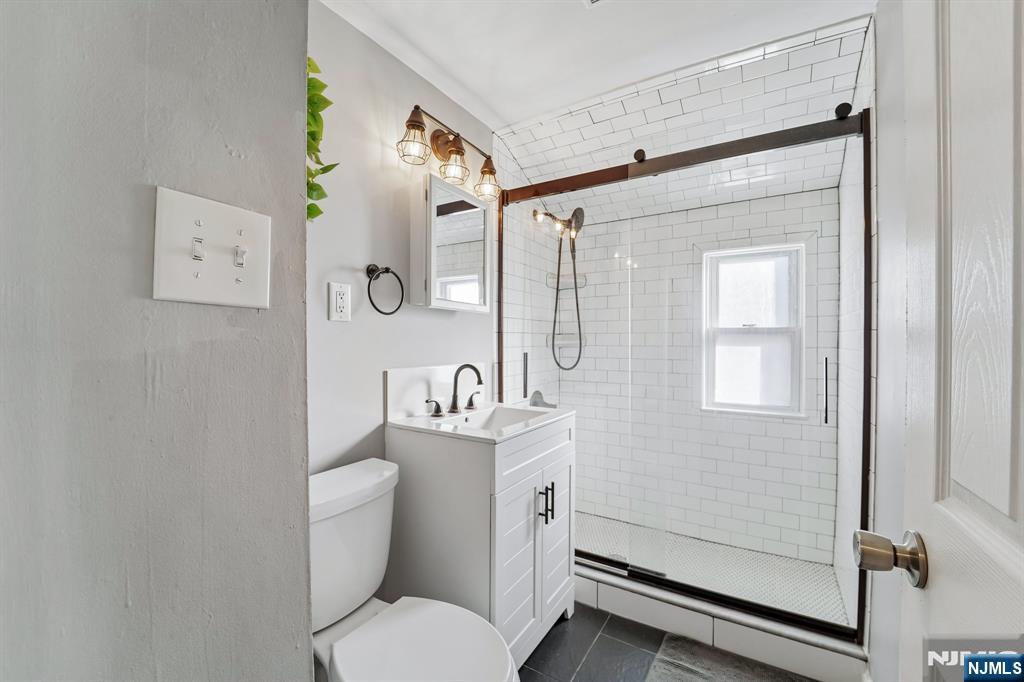 230 Lafayette Place 4D