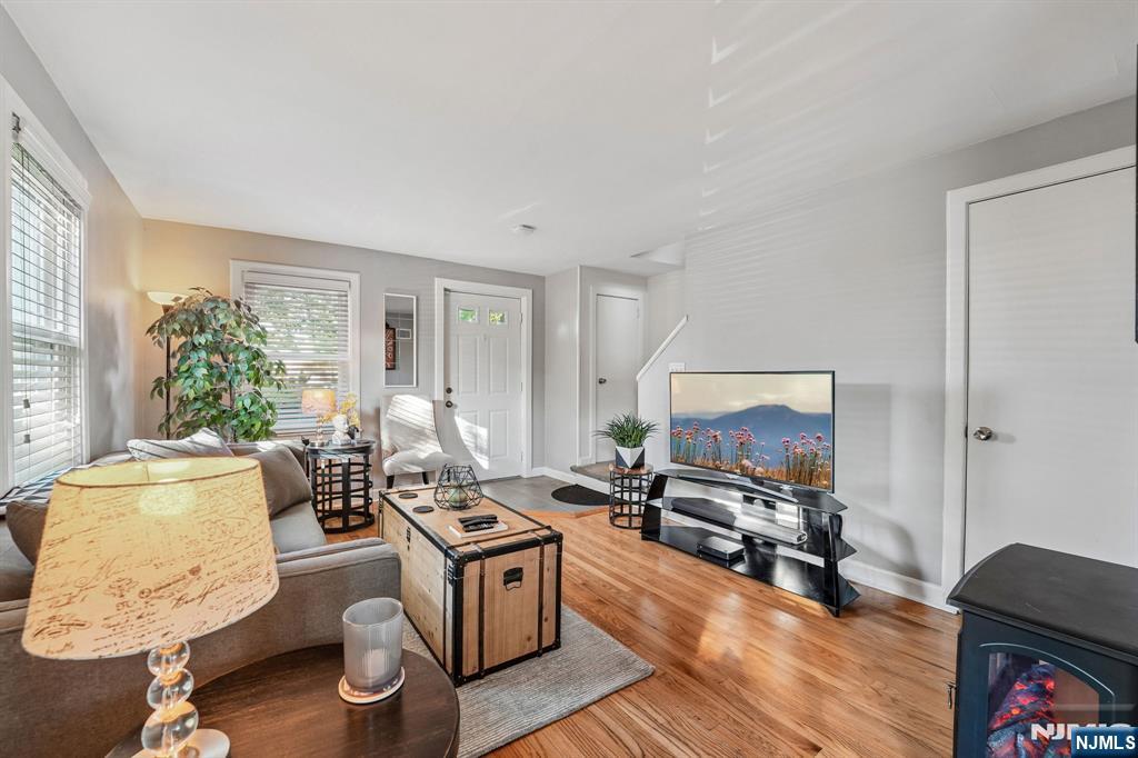 230 Lafayette Place 4D