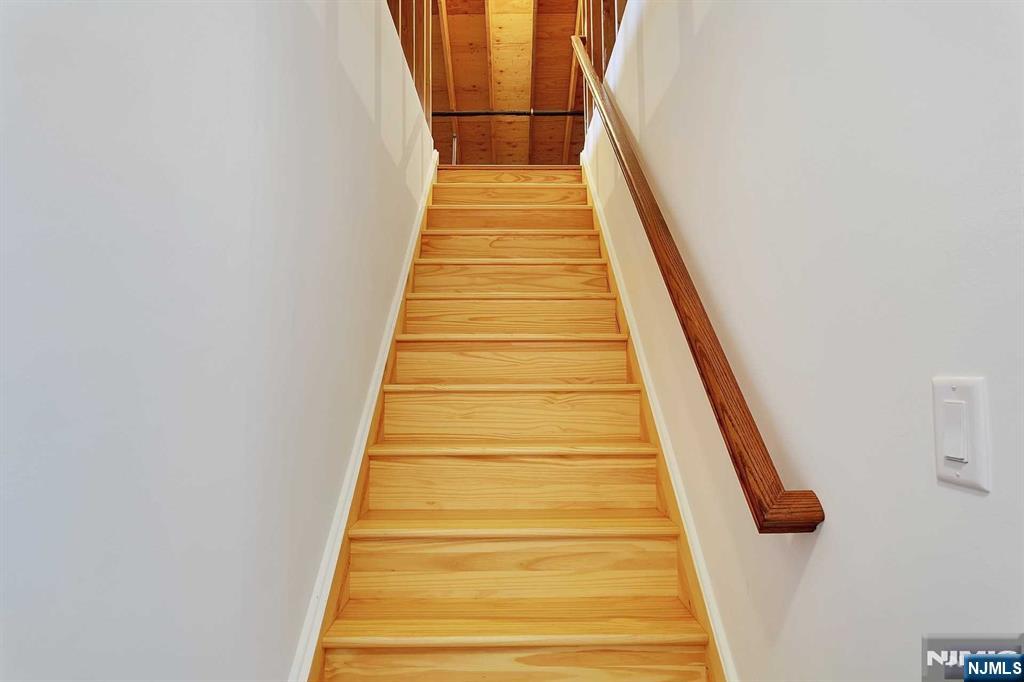 582 Green Valley Road