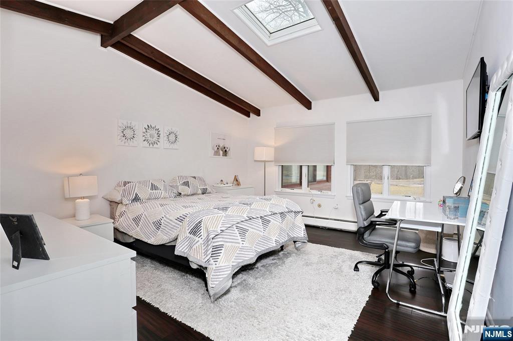 5 Carnot Avenue