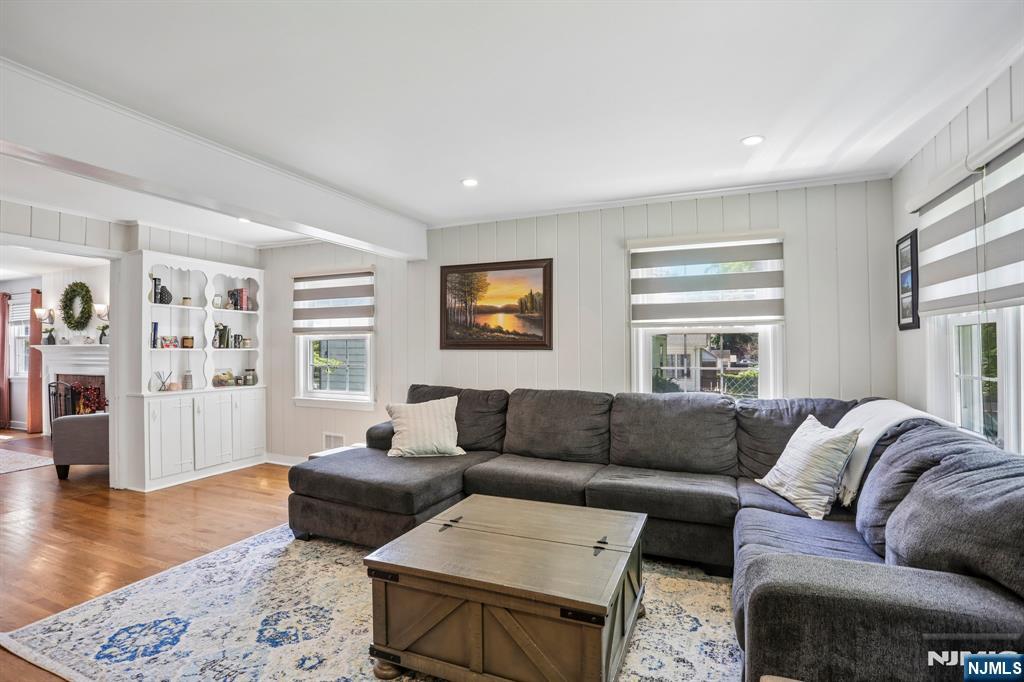 30 Sherbrooke Parkway
