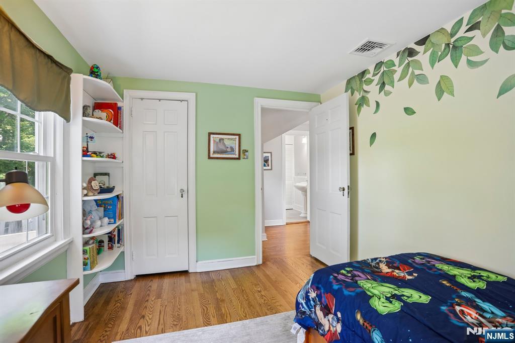 30 Sherbrooke Parkway