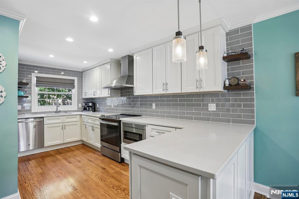 30 Sherbrooke Parkway