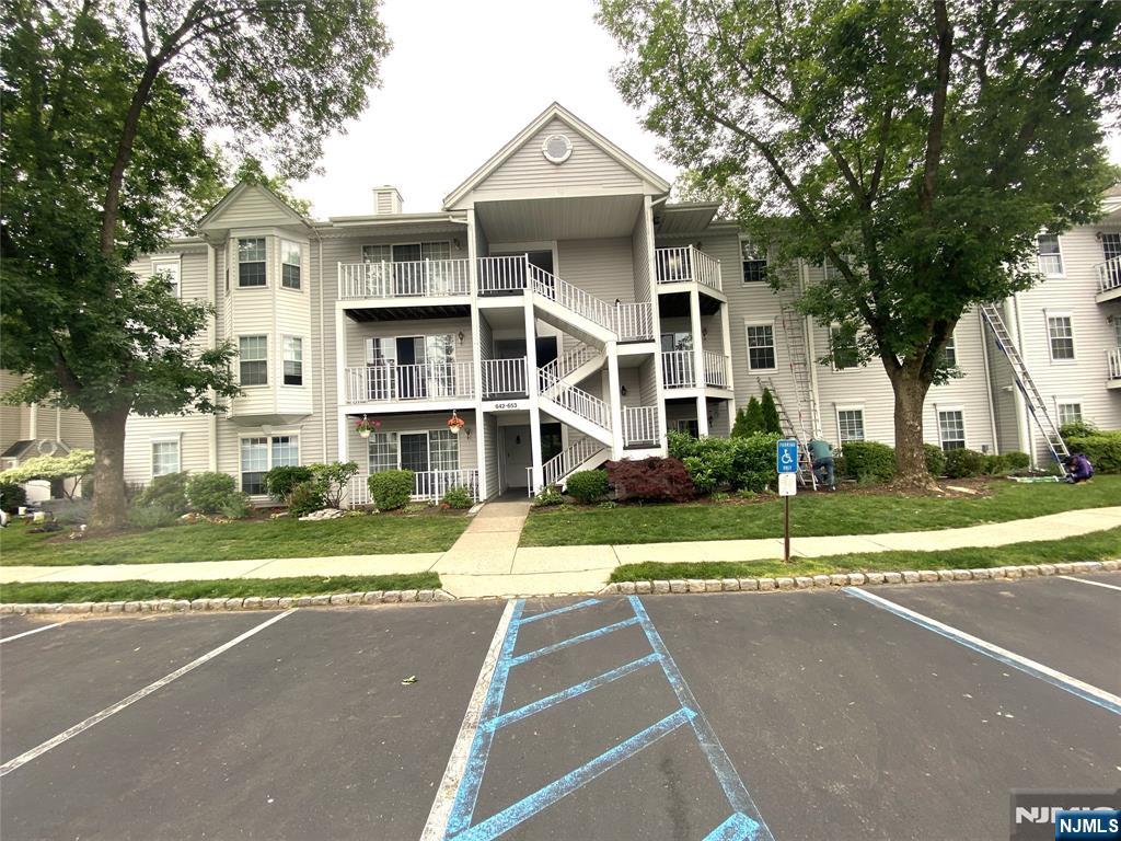 643 Plum Terrace