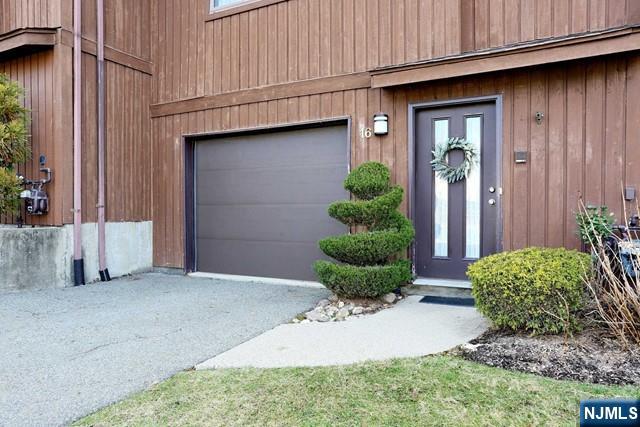 16 Alana Drive 16