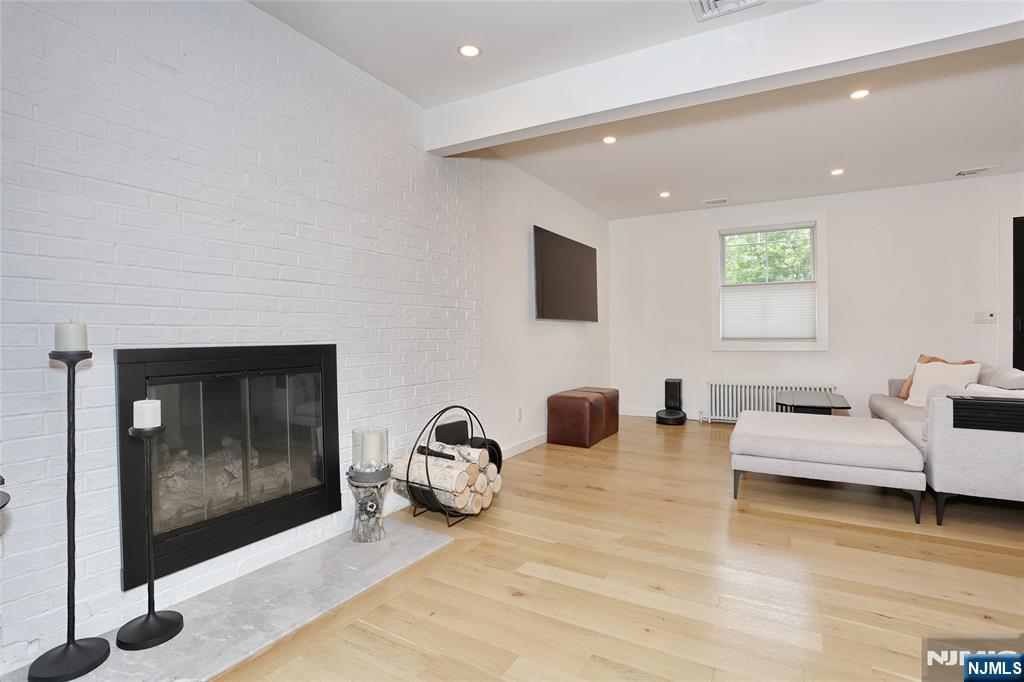 324 Godwin Avenue