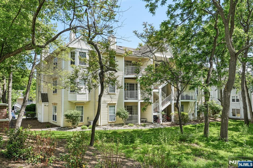 518 Holly Court