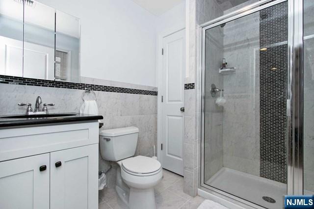 12-67 5th Street