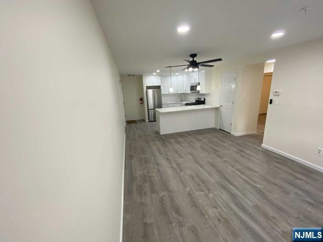 2002 Hawthorne Lane