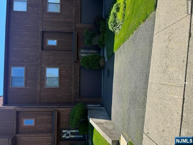 8 Alana Drive