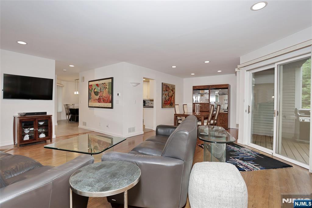 30 Reagan Way 530A