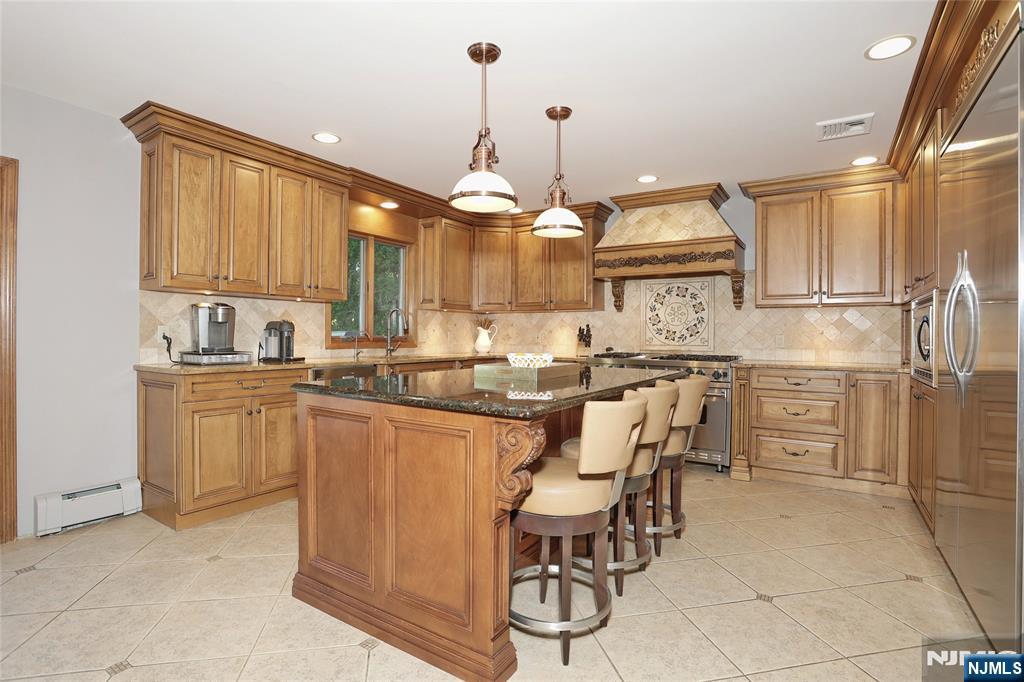 252 Bayberry Lane