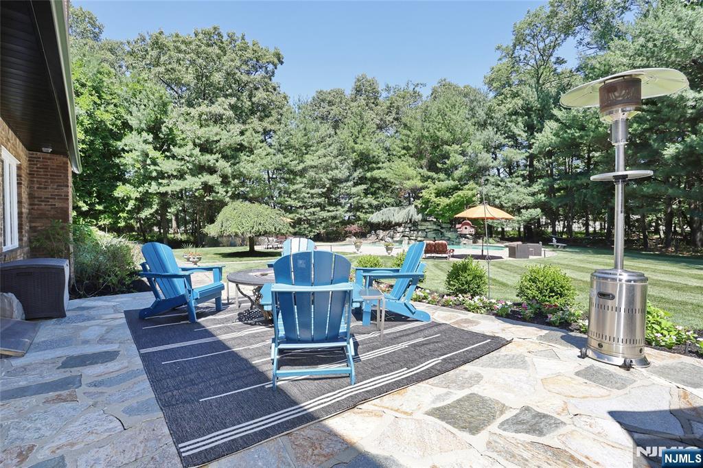 252 Bayberry Lane