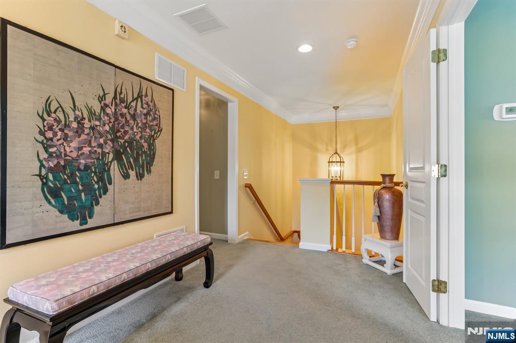 62 Hickory Hill Boulevard 2001
