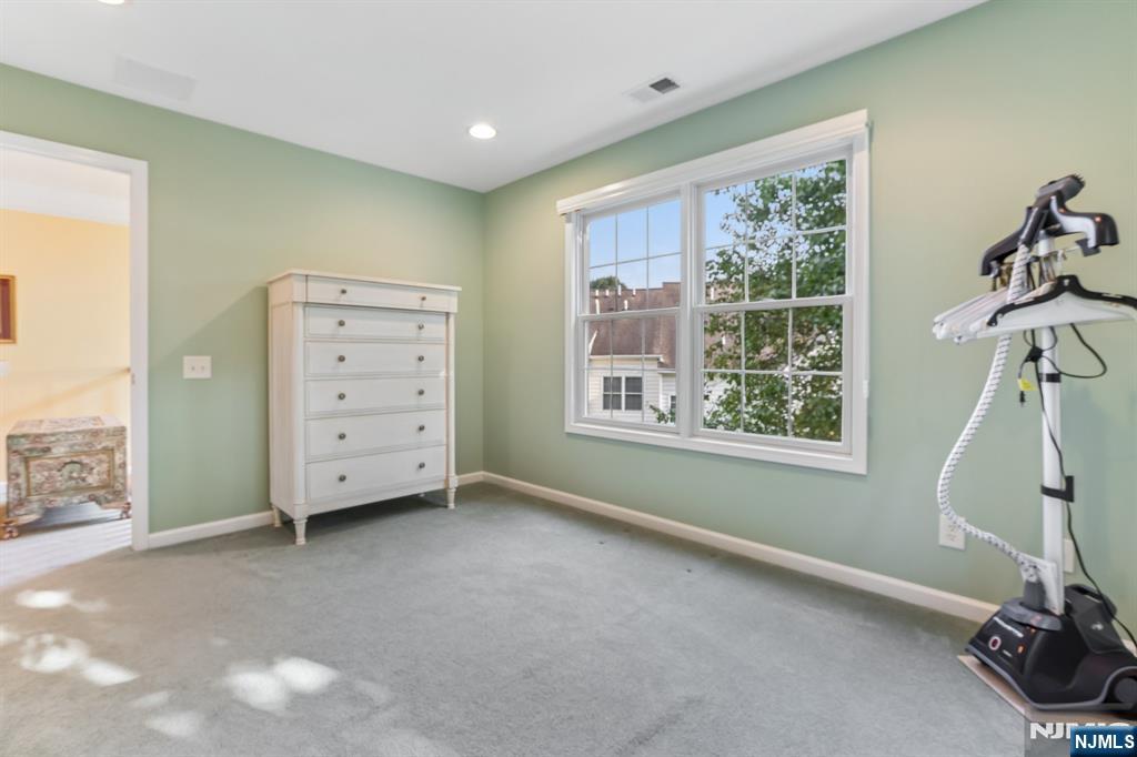 62 Hickory Hill Boulevard 2001