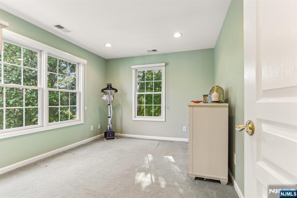 62 Hickory Hill Boulevard 2001