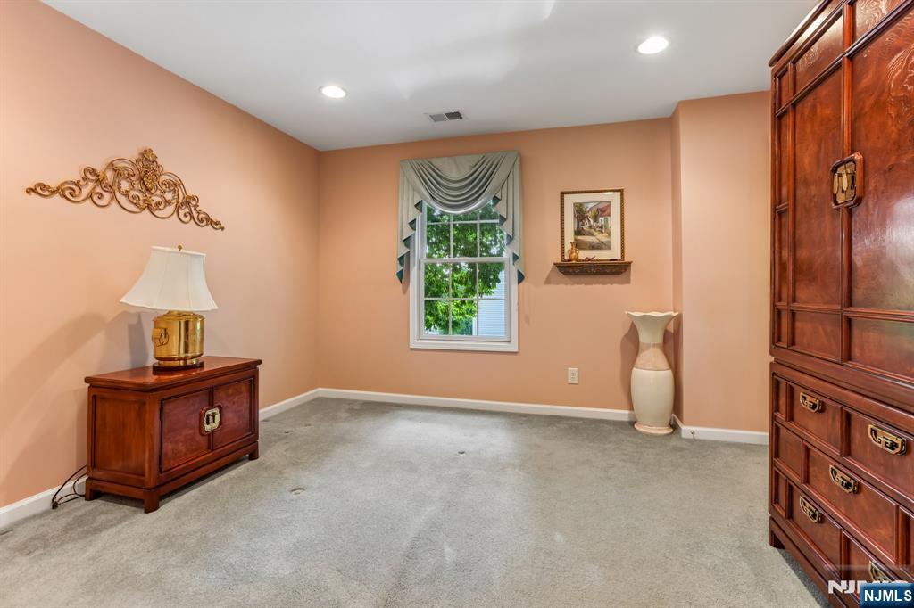62 Hickory Hill Boulevard 2001
