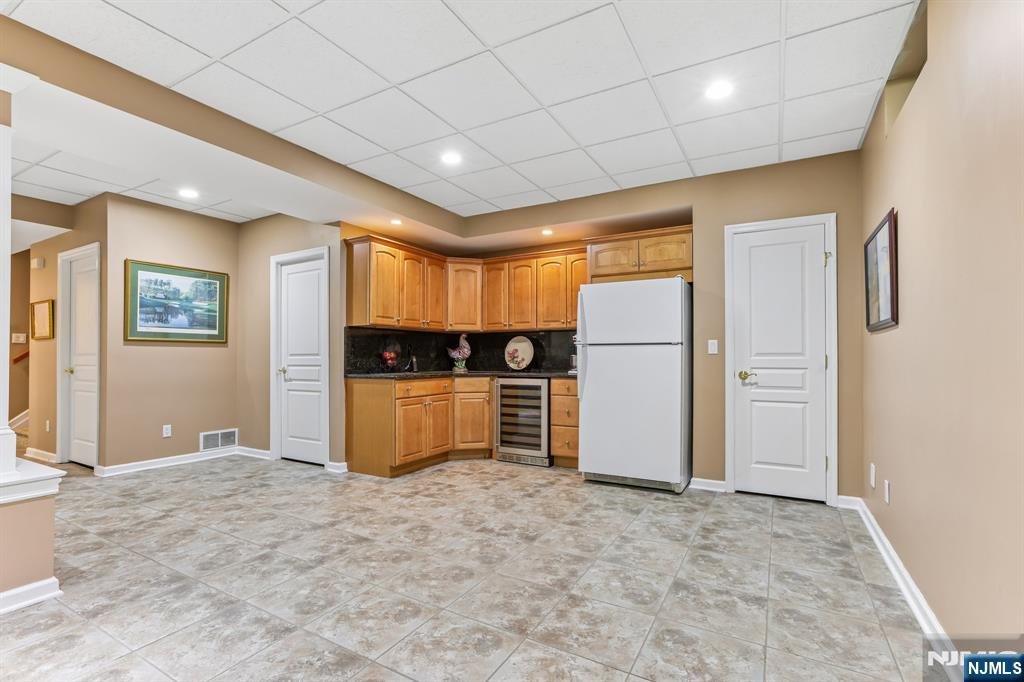 62 Hickory Hill Boulevard 2001