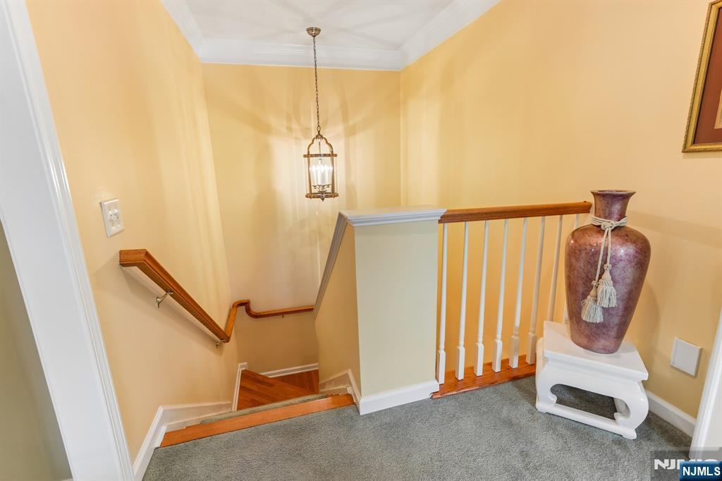 62 Hickory Hill Boulevard 2001