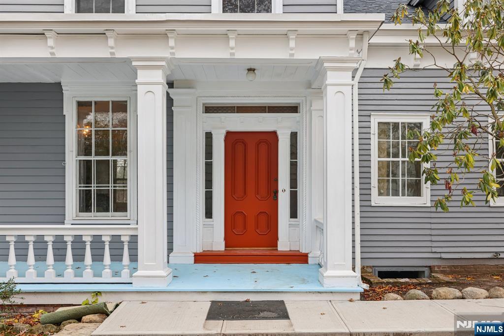 142 Island Road