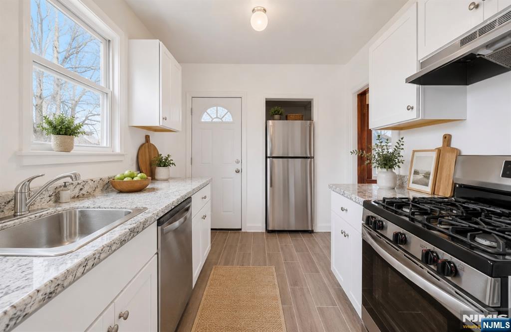 272 Clay Street 2