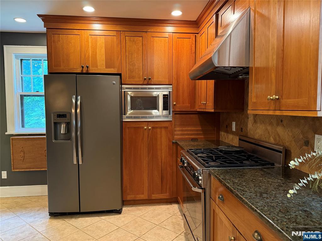 37 Columbus Avenue