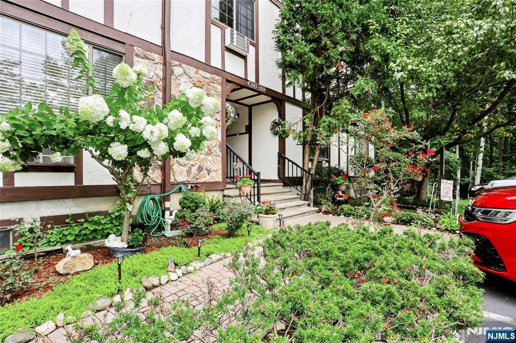 1519 Faulkner Court 1519