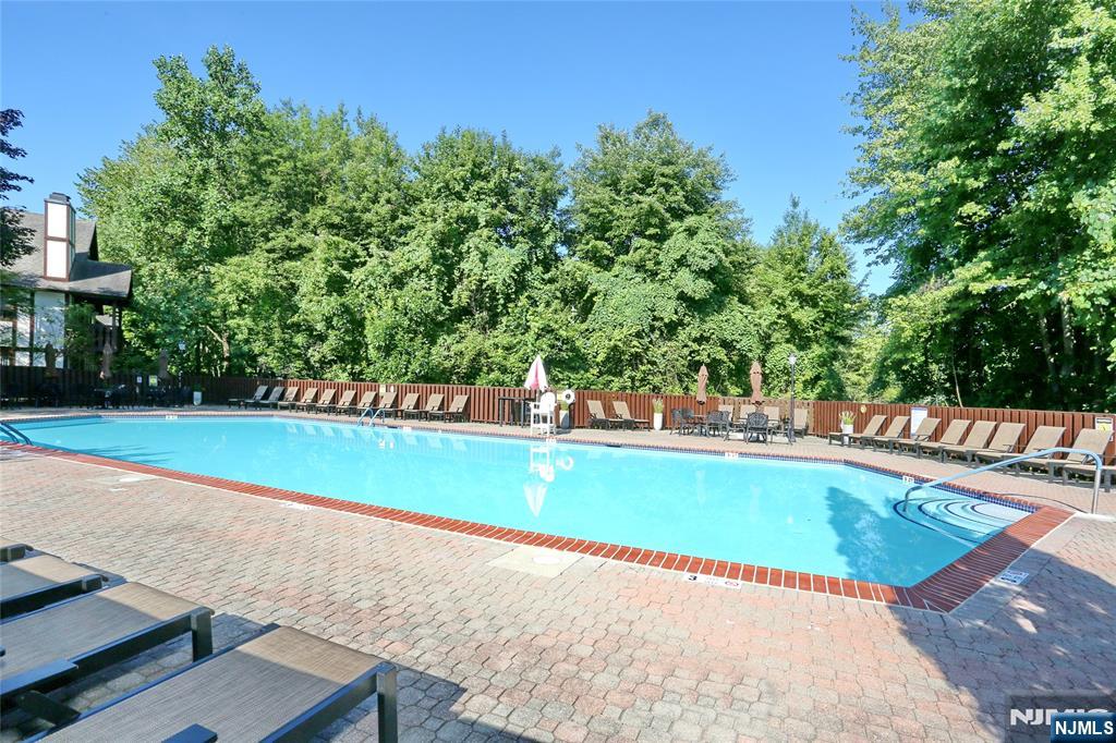1519 Faulkner Court 1519