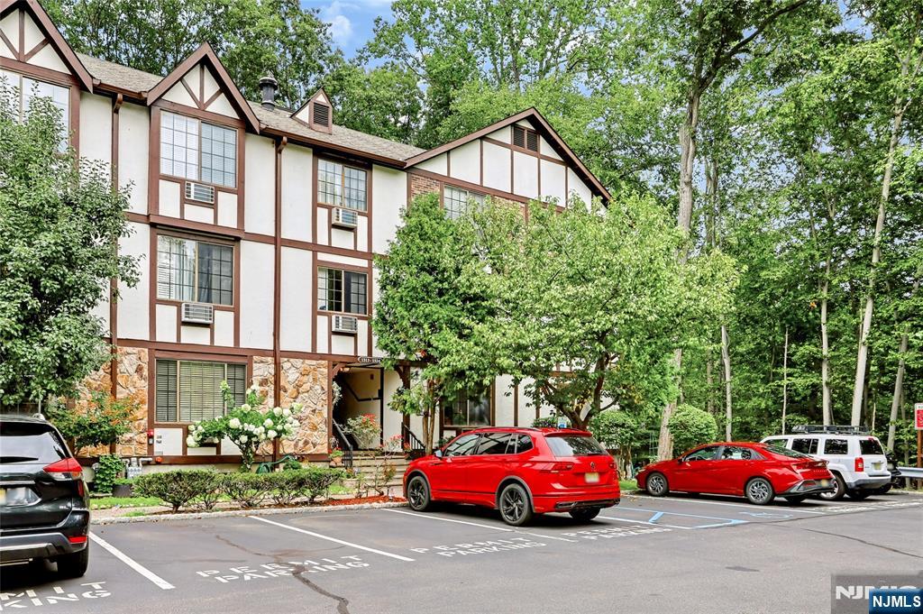 1519 Faulkner Court 1519