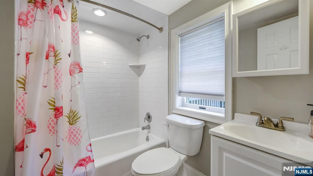 15 Grandview Avenue
